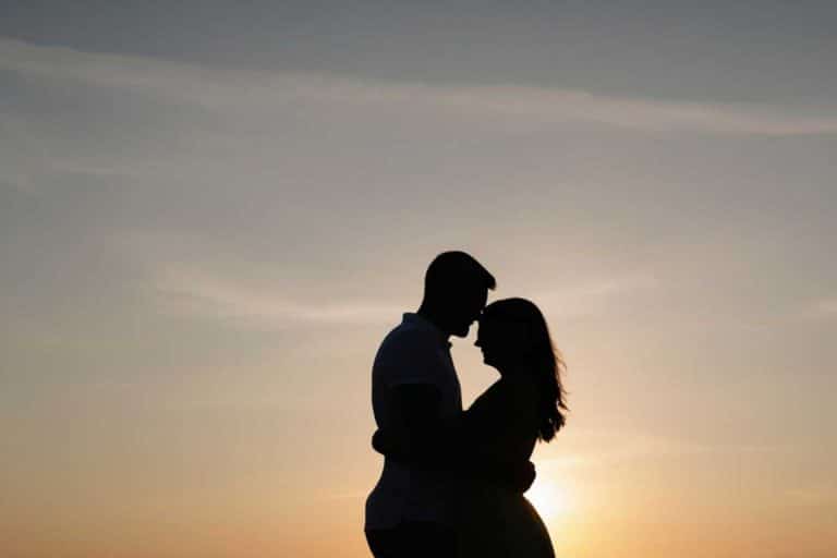 18h18 en amour decryptez ce message puissant de l univers sur votre vie affective 1