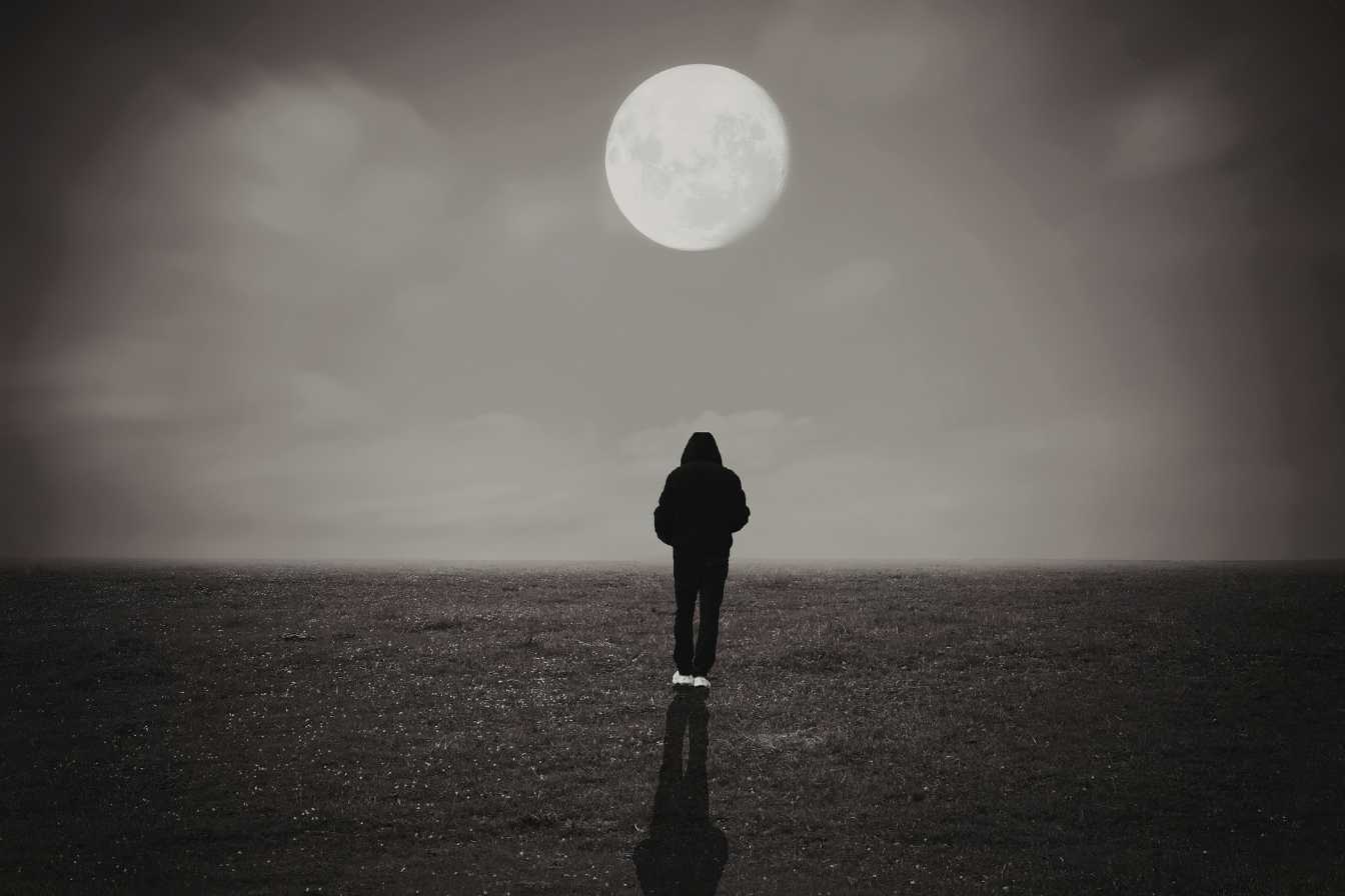 pleine-lune-et-accouchement-mythe-ou-realite-scientifique-2